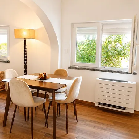 Casa Com Patio-sao Lourenco-ericeira بيت للعطل Casais de Sao Lourenco